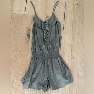 Olive colored romper size small with pockets